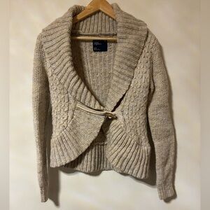 American Eagle-Oatmeal Knit Cardigan-Wooden button cloure